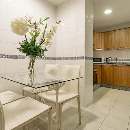 Ade10- Front Line San Pedro By Roomservices Apartment *