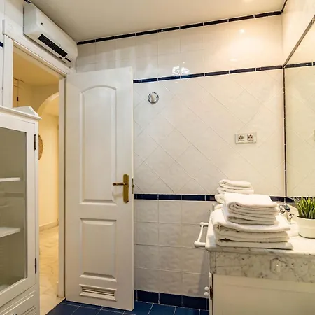 Ade10- Front Line San Pedro By Roomservices Marbella