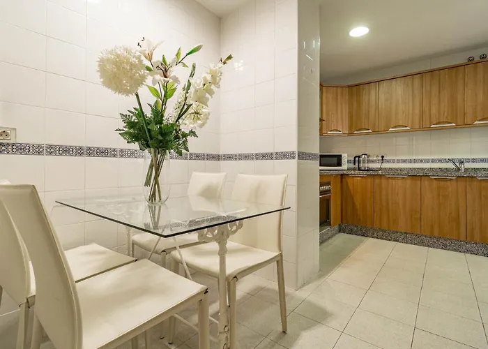Ade10 - Casa Adelfas Ii By Roomservices Appartamento *